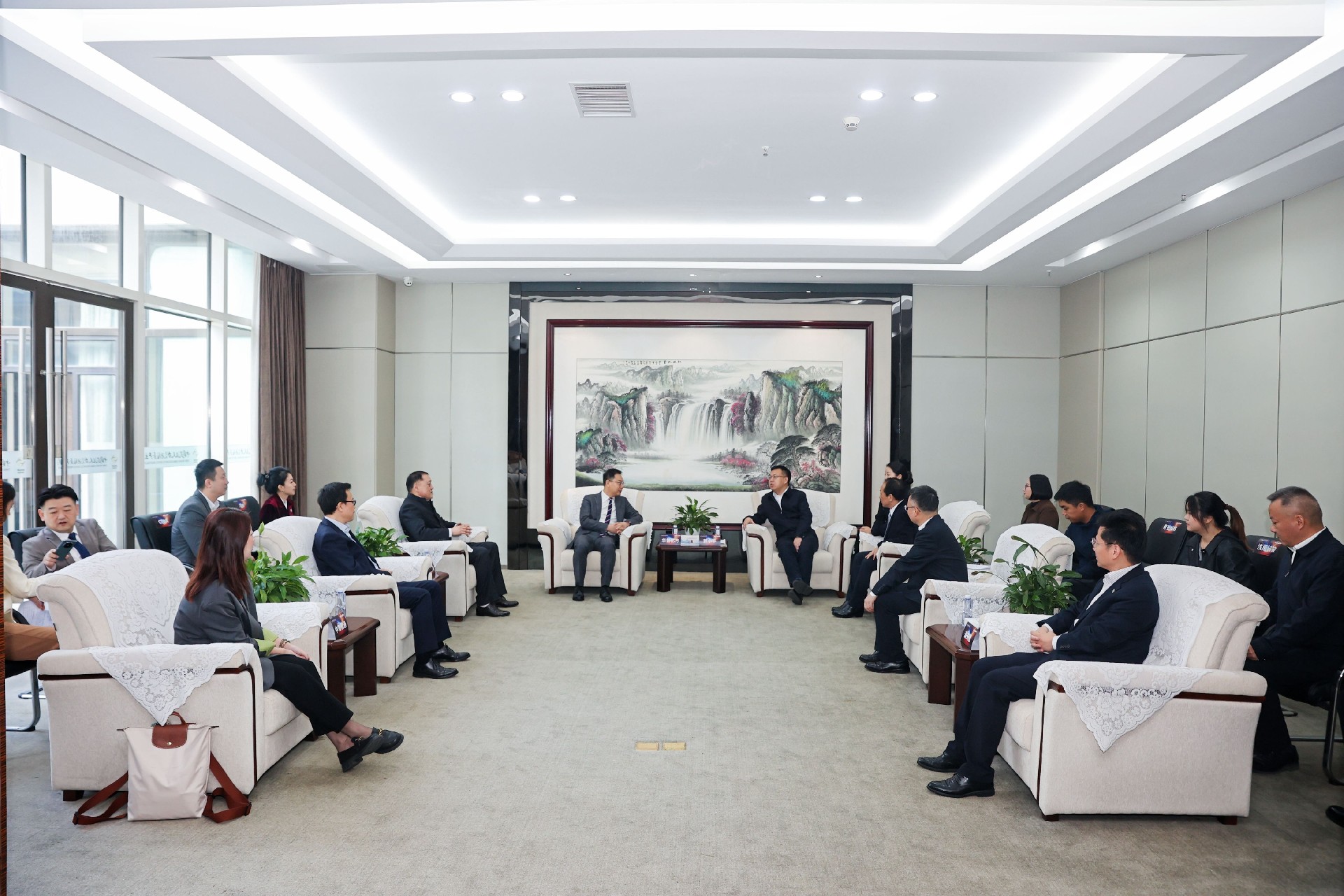 AAPM与江汉区财政局、区人力资源局共同签署《技能人才培训基地 · 国际技能认证体系(管理财会类)共识》 AAPM与江汉区财政局、区人力资源局共同签署《技能人才培训基地 · 国际技能认证体系(管理财会类)共识》